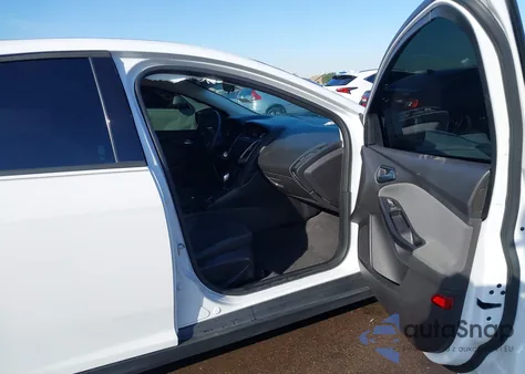 2013 Ford Focus Se из США, поврежденный, VIN 1FADP3K29DL146520